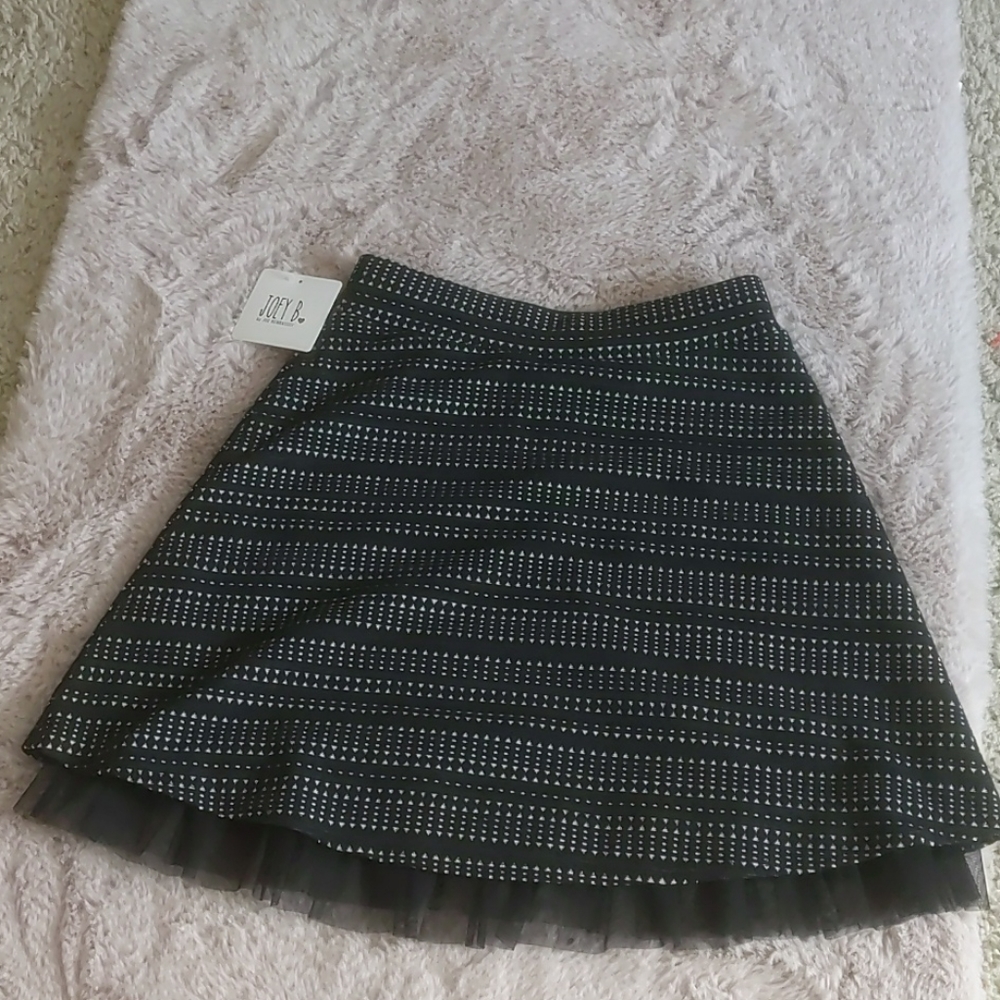 Black skirt